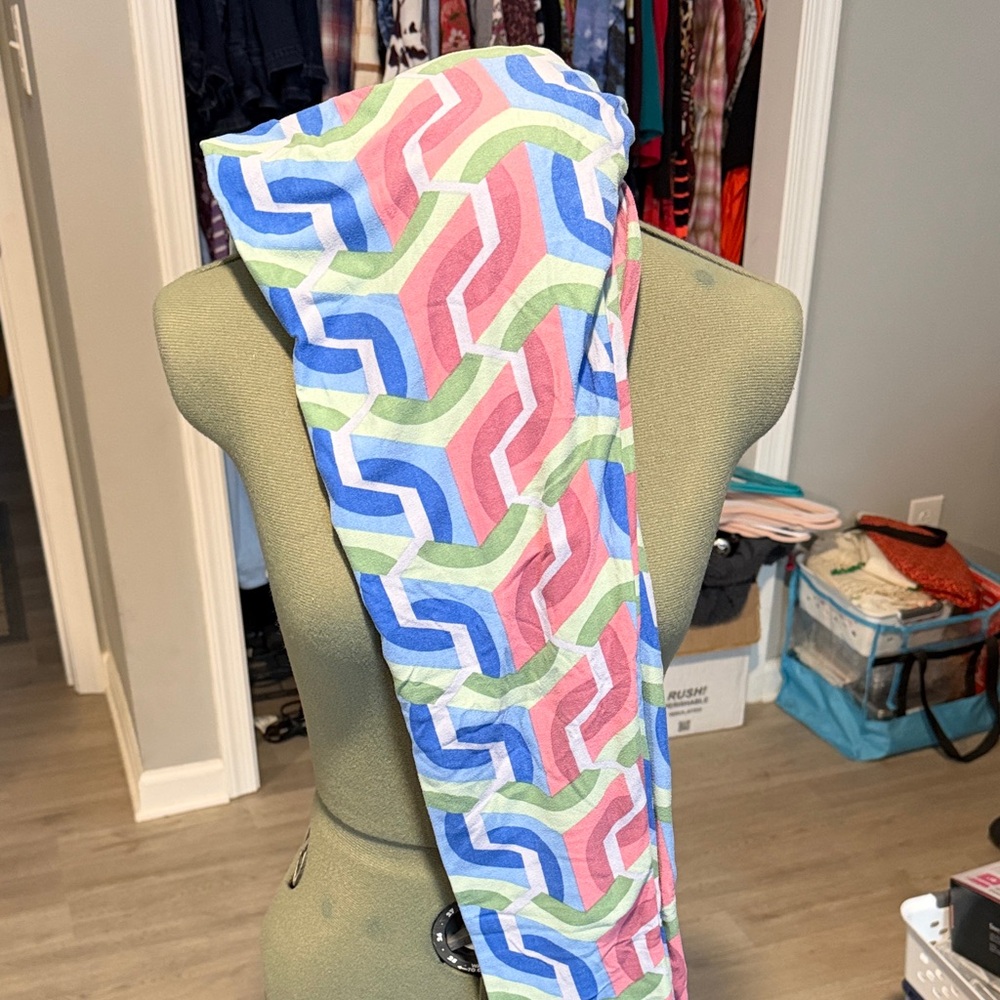 LuLaRoe Multicolor Geometric TC Leggings - Picture 1 of 2